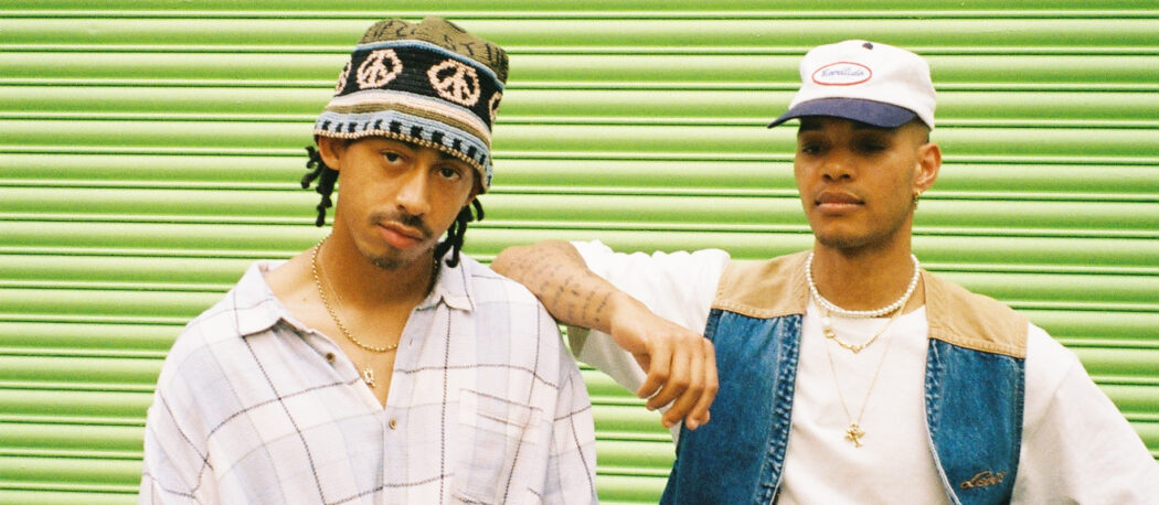 https://d32yfsbcvr2c70.cloudfront.net/content/uploads/2024/10/Rizzle-Kicks-Slider-image-1050x458.jpg