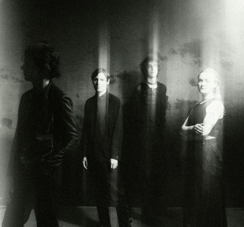 https://d32yfsbcvr2c70.cloudfront.net/content/uploads/2025/05/The-Horrors-photo-BAND_03-1.jpg